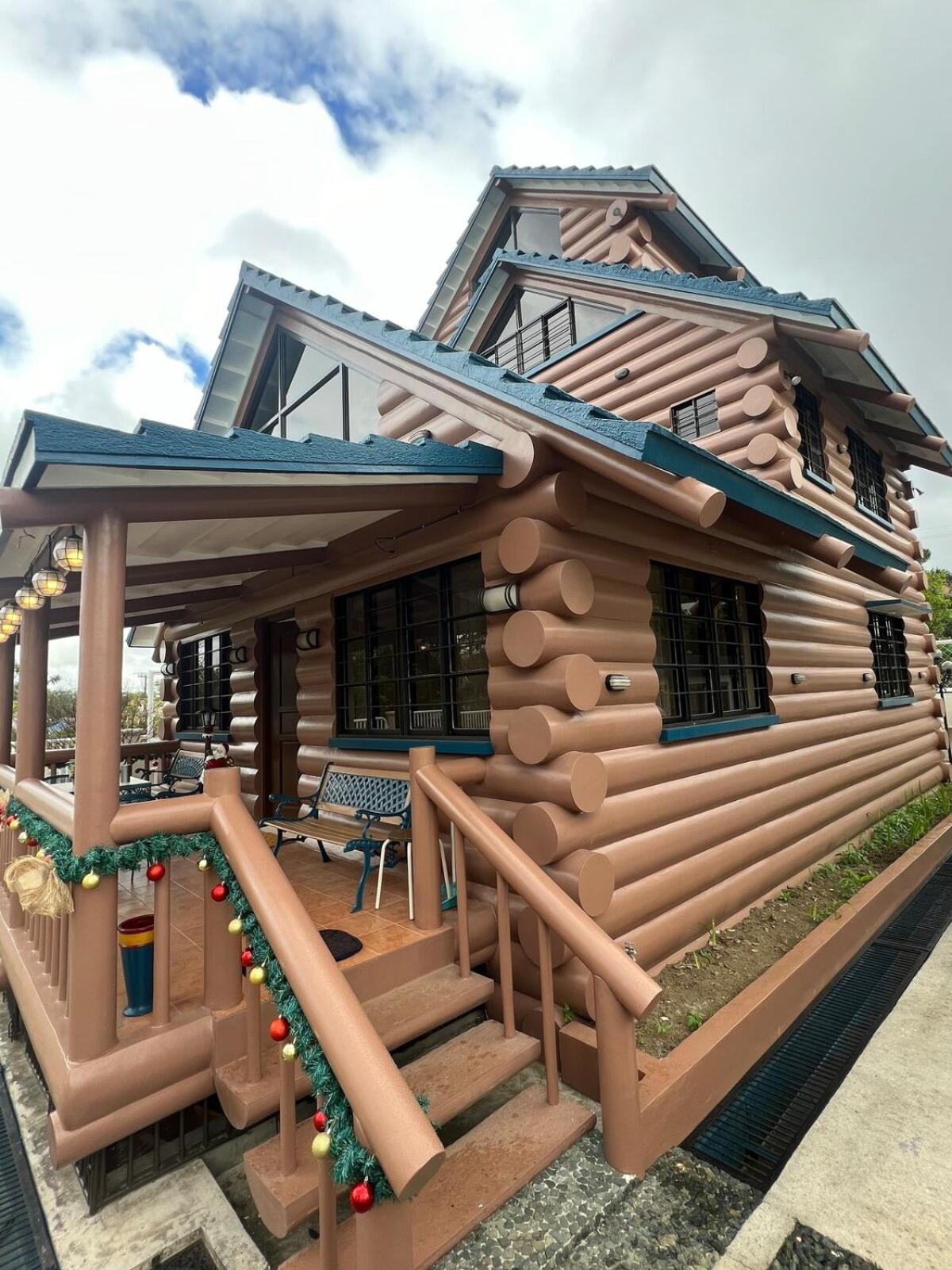 הוילה טגאיטאי Tagaytay Log Cabin מראה חיצוני תמונה